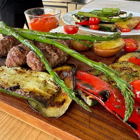 Csernus Doki Bor-grillterasza Es Bungalloi Eger