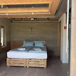 Csernus Doki Bor-Grillterasza Es Bungalloi 4* Eger
