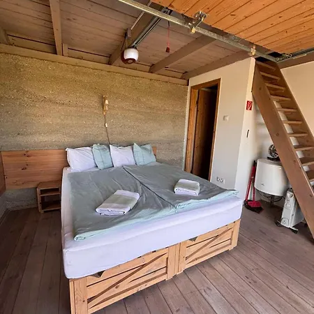 Gasthof Csernus Doki Bor-Grillterasza Es Bungalloi Erlau