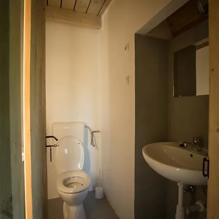 Gasthof Csernus Doki Bor-Grillterasza Es Bungalloi Erlau