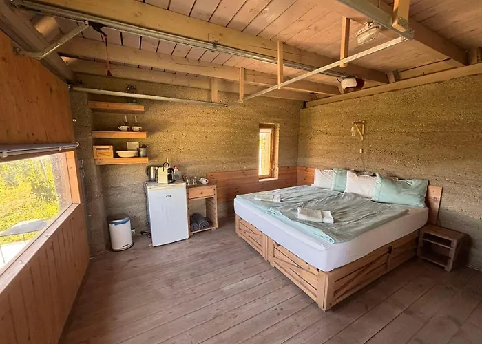 Guest house Csernus Doki Bor-Grillterasza Es Bungalloi 4*